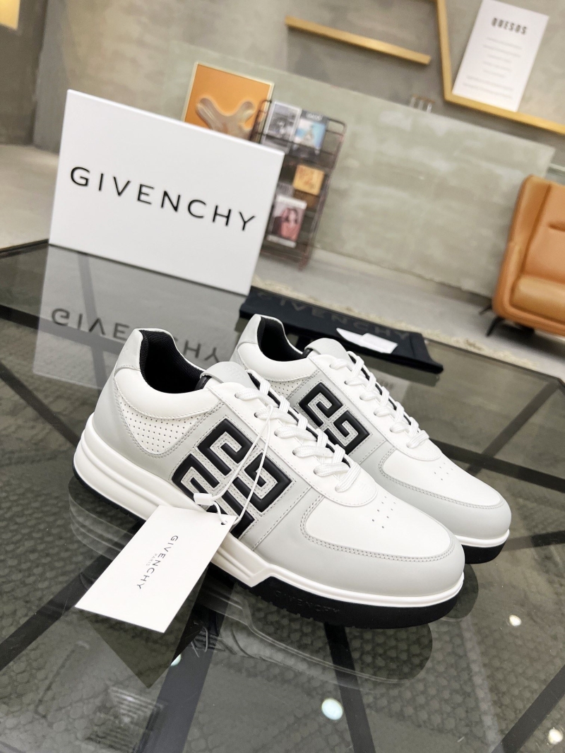 Givenchy Sneakers